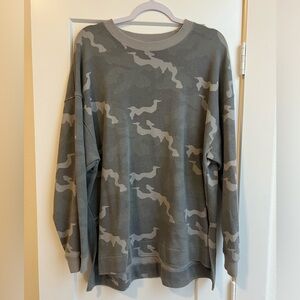 American Eagle Camo Sweatshirt